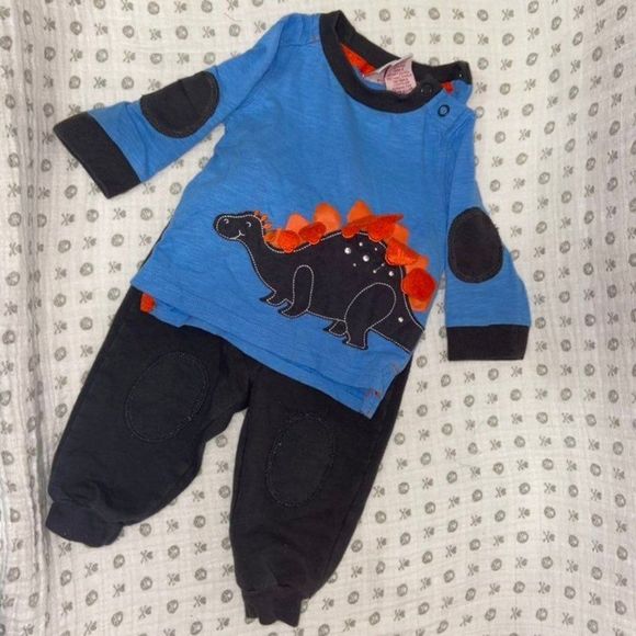 Little Red Caboose Dinosaur Outfit 3-6 Months - Picture 1 of 6